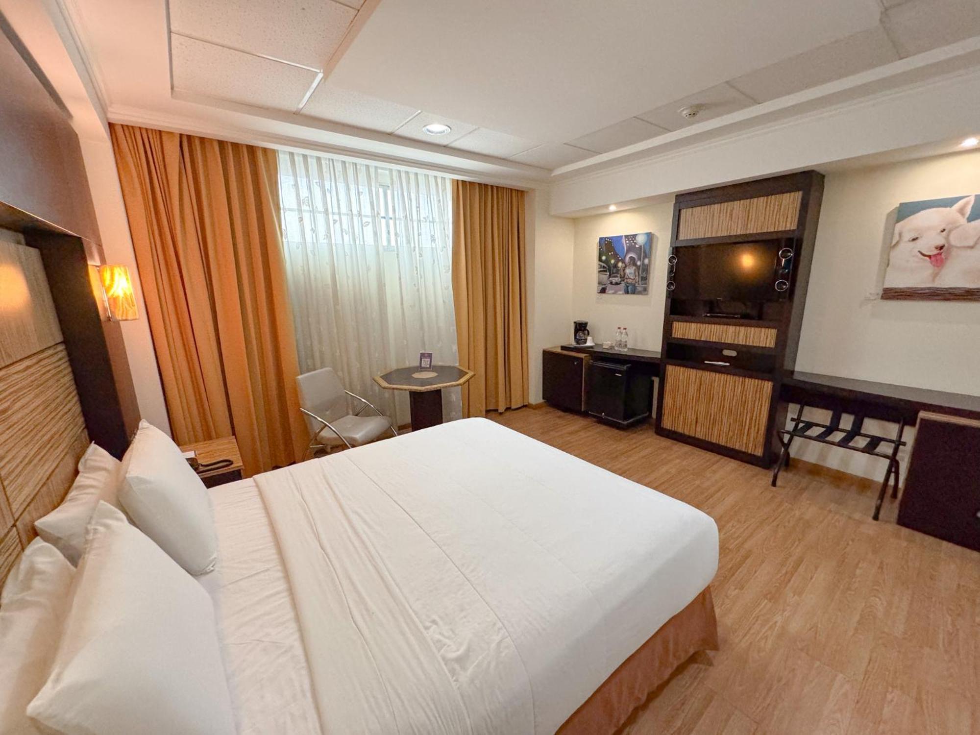 Gh Galeria Hotel Гуаякуил Екстериор снимка